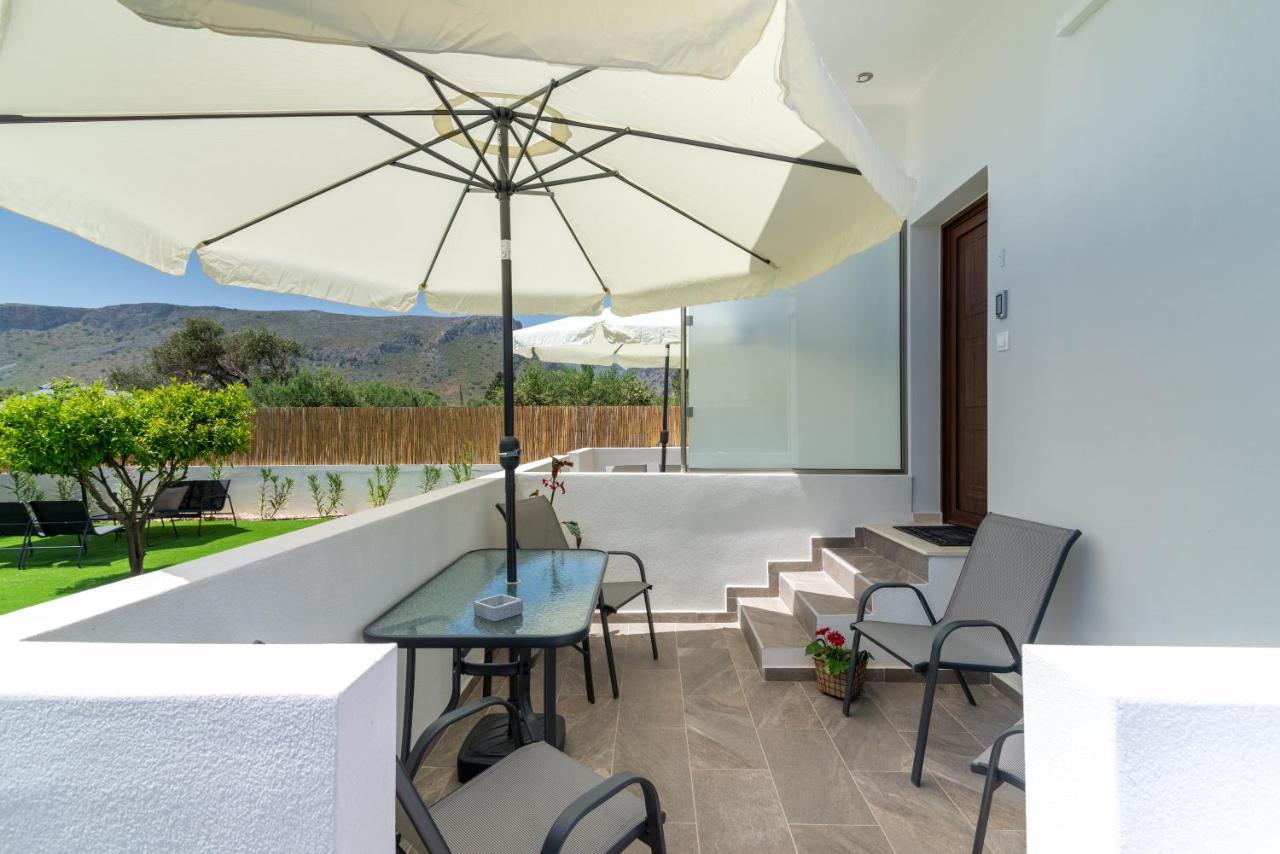 Modern House With Pool Near Beach Gazi Extérieur photo