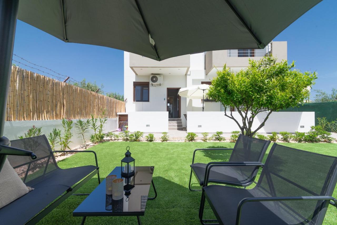 Modern House With Pool Near Beach Gazi Extérieur photo