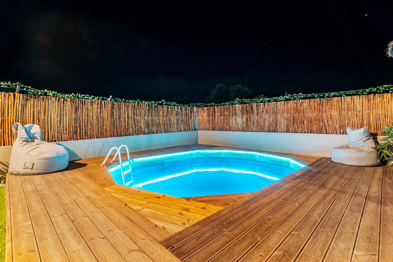 Modern House With Pool Near Beach Gazi Extérieur photo