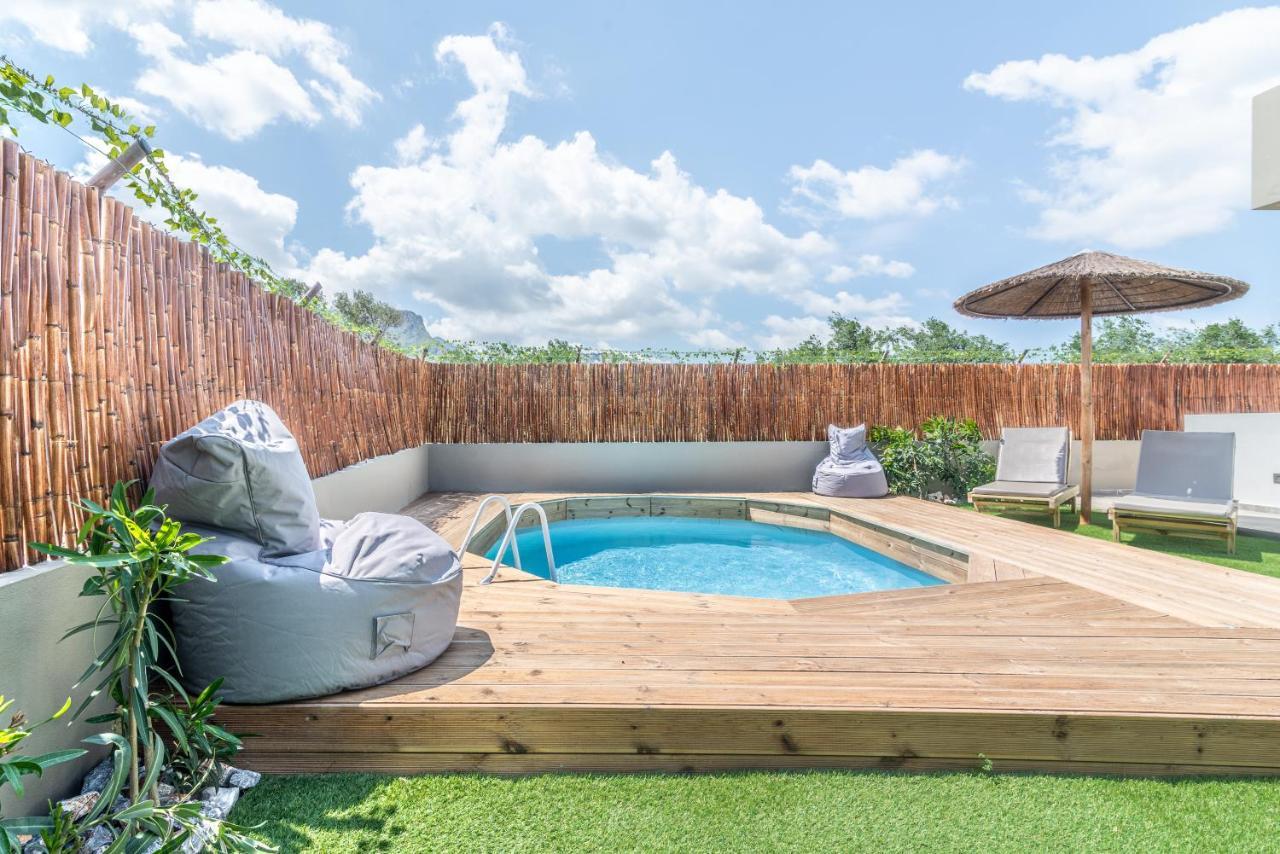 Modern House With Pool Near Beach Gazi Extérieur photo