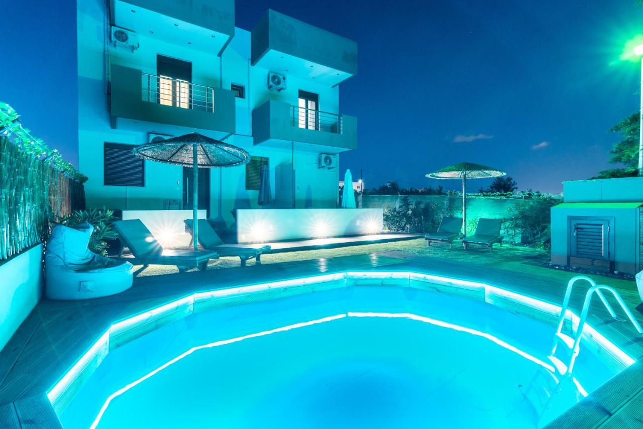 Modern House With Pool Near Beach Gazi Extérieur photo
